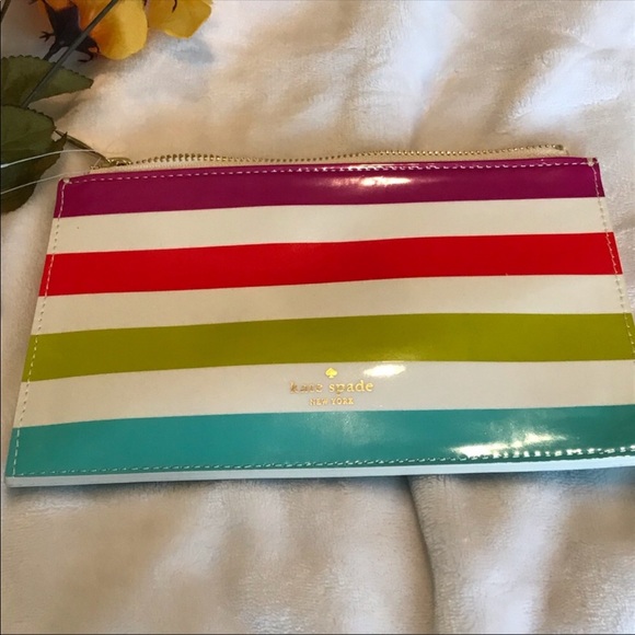 NEW. Authentic Kate spade pouch/cosmetic bag - Picture 2 of 6
